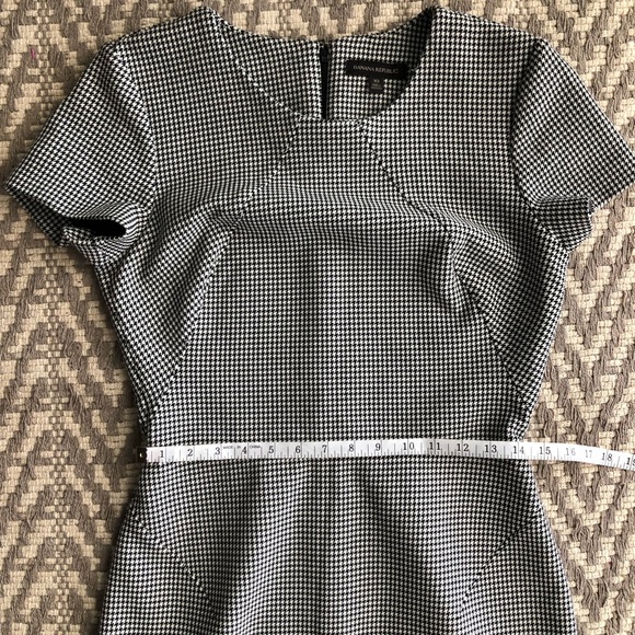 Banana Republic houndstooth sheath dress size 10 - Picture 9 of 12
